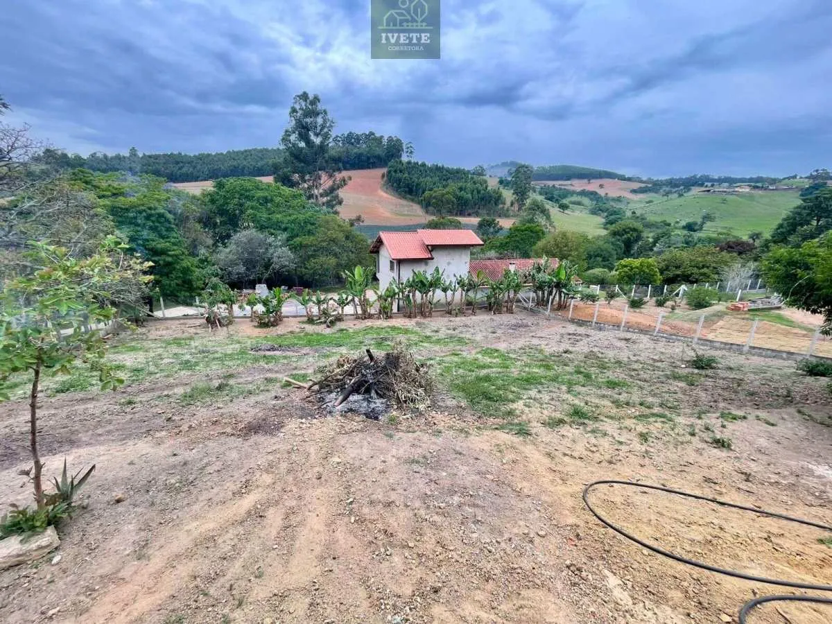 Imagem Linda Chácara à Venda em Pedra Bela/SP - Bairro Córrego Raso