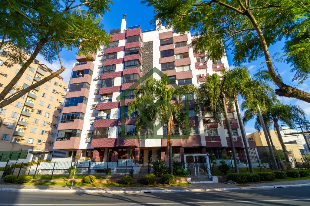 Imagem Apartamento com 3 dormitórios, sendo 1 suíte com sacada, localizado no bairro Petrópolis, em Port...