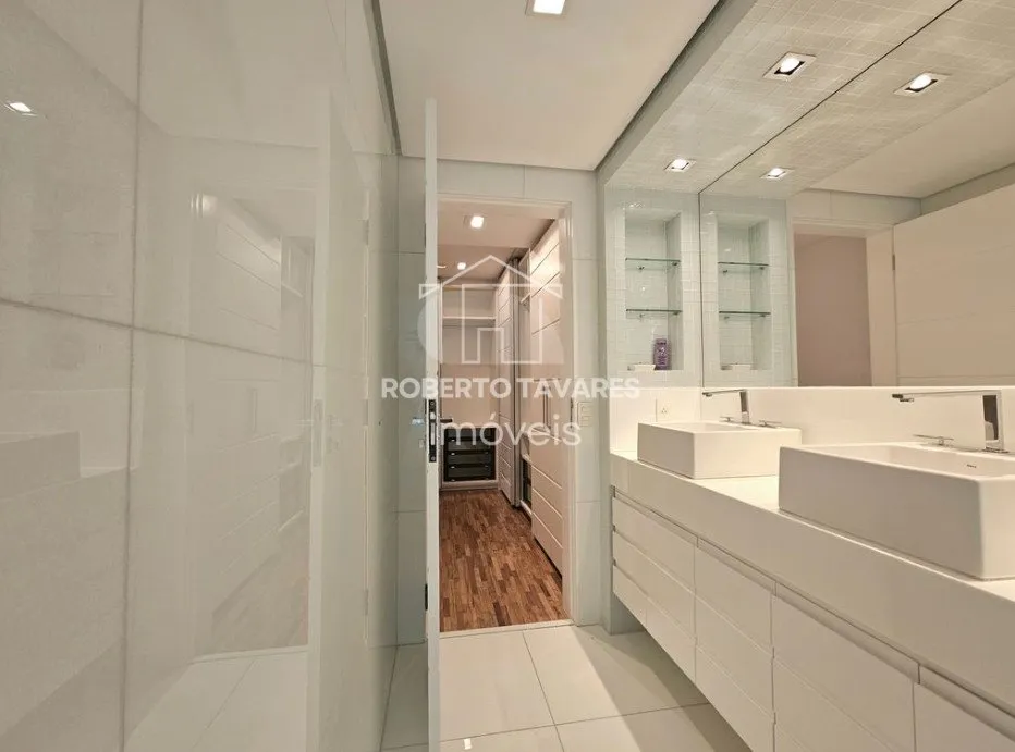 Imagem Apartamento de 2 quartos, 163m² no bairro Itaim Bibi, em São Paulo