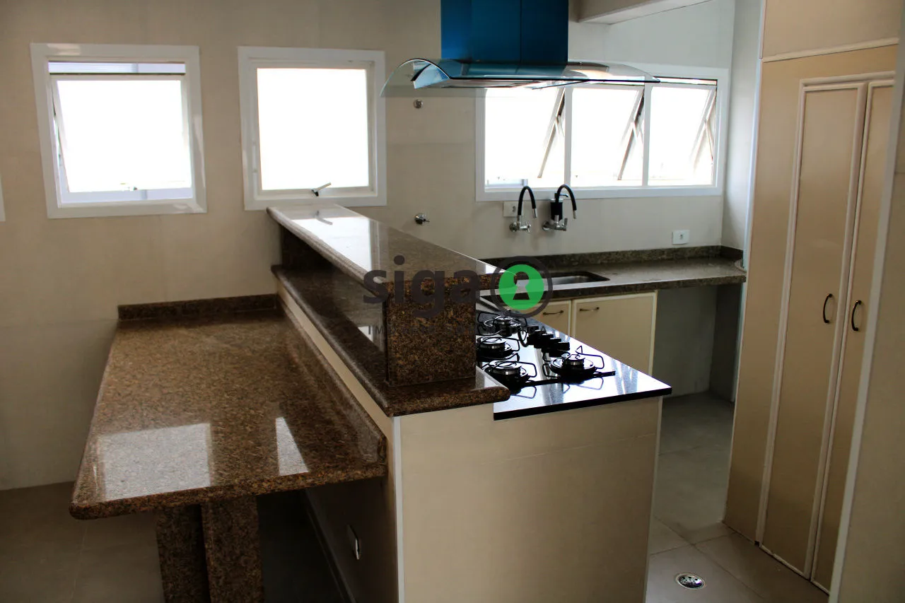 Imagem Cobertura Duplex na Vila Olímpia - 205m², 3 quartos, 2 vagas á Venda.