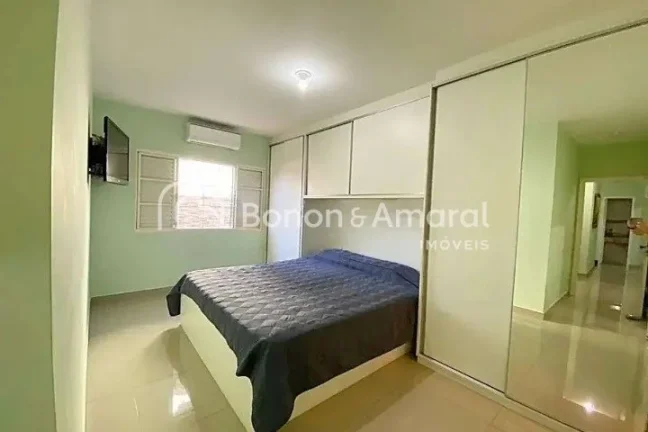 Imagem Casa à venda no Jardim Chapadão, em Campinas, com 193 m² de construção em um terreno de 300 m²...