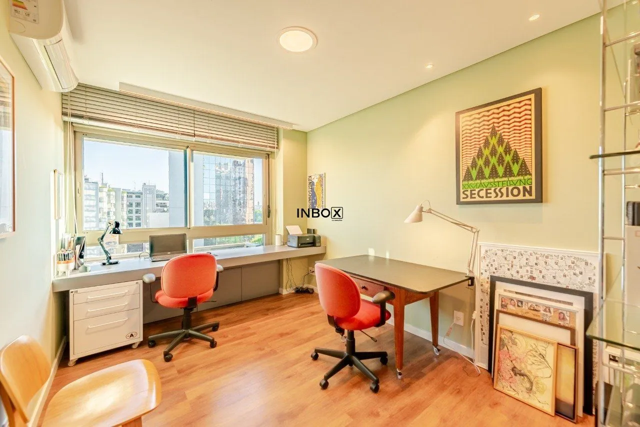 Imagem Apartamento 3 Suítes Mobiliado à Venda na Avenida Praia de Belas