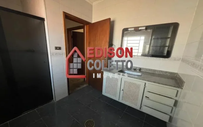 Imagem Casa na Vila Rezende, com 3 Quartos e 2 banheiros à Venda, Piracicaba/SP!!