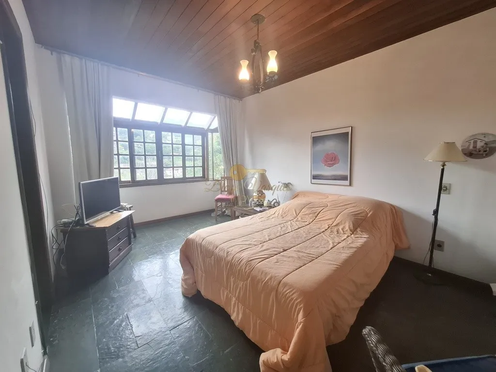 Imagem Casa em Condomínio para Venda em Teresópolis / RJ no bairro Parque do Imbui