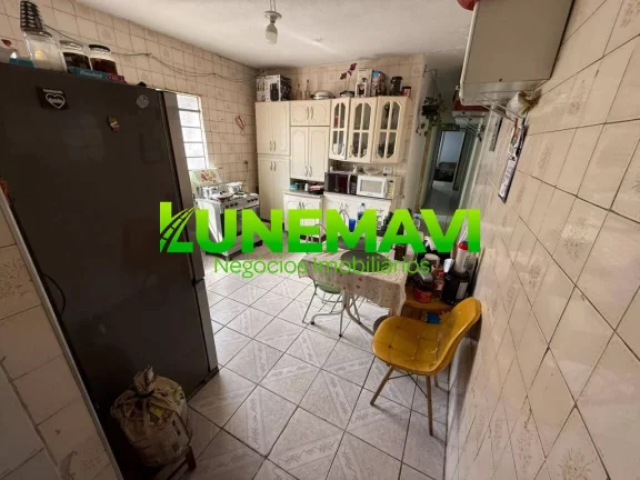 Imagem Casa à Venda no Centro de Ferraz de Vasconcelos - Perto de tudo para você!
