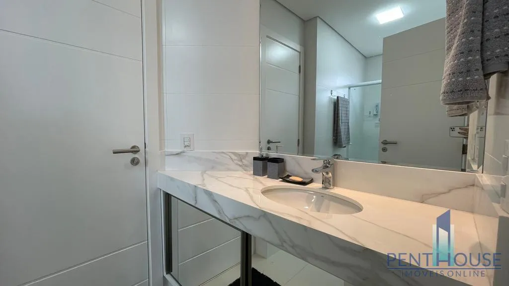 Imagem Apartamento Zona Central para Venda em Balneário Camboriú, CENTRO, 4 dormitórios, 2 suítes, 3 banheiros, 3 vagas