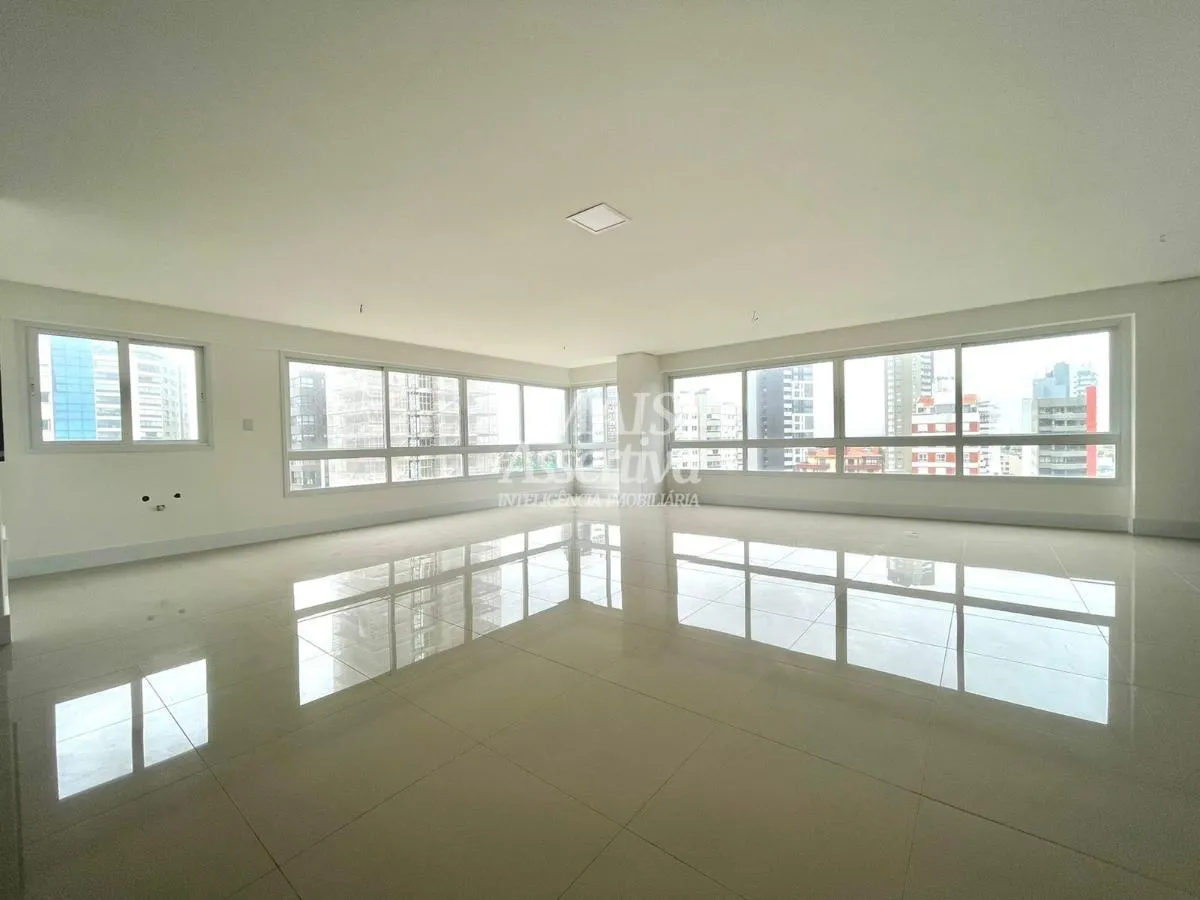 Imagem Apartamento para Venda em Torres / RS no bairro Centro