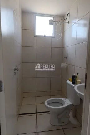 Imagem Apartamento de 2 dormitórios com piscina no Condomínio Ville Park Torino, no bairro Jardim Maracanã - em Uberaba
