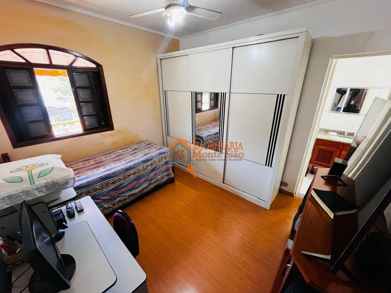 Imagem Sobrado com 3 dormitórios à venda, 128 m² por R$ 685.000,00 - Jardim Santa Mena - Guarulhos/SP