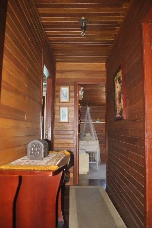 Imagem Casa para Venda - 250m², 3 dormitórios, 4 vagas - Serraria