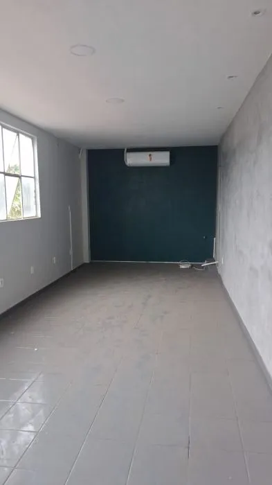 Foto do imóvel Sala Comercial para Aluguel no Centro, Belford Roxo em Rua Corinto Luís Furtado, 13 - Centro, Belford Roxo - RJ