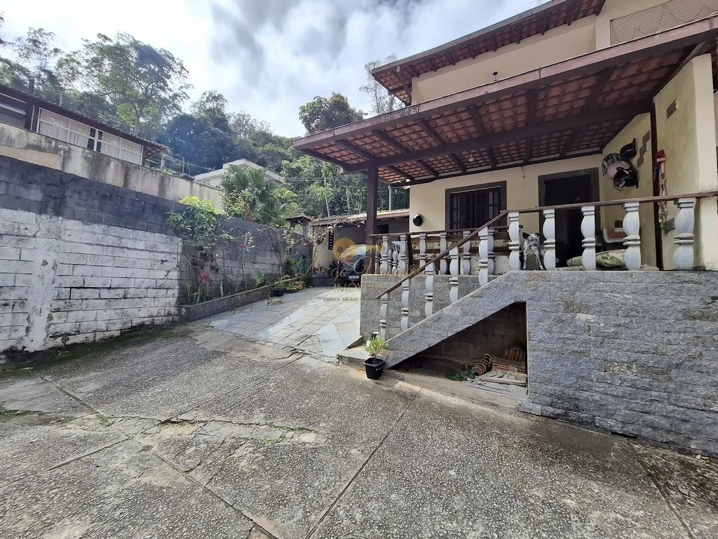 Foto do imóvel Casa em Condomínio para Venda em Teresópolis / RJ em Rodovia Santos Dumont