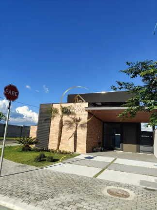 Imagem Casa Térrea, 3 Dormitórios (2 suítes), 2 Vagas, Vereda dos Campos, Sjc.
