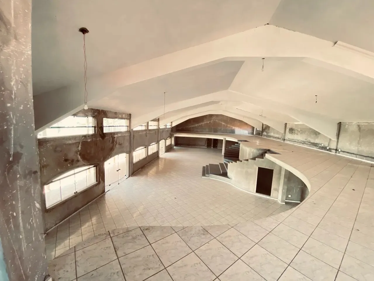 Imagem Fazenda comercial de alto padrão no Centro de SP: 28 quartos e 24.500 m² de área!