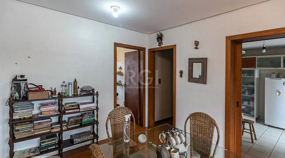 Imagem Cobertura para Venda - 207m², 3 dormitórios, sendo 1 suites, 2 vagas - Santa Tereza