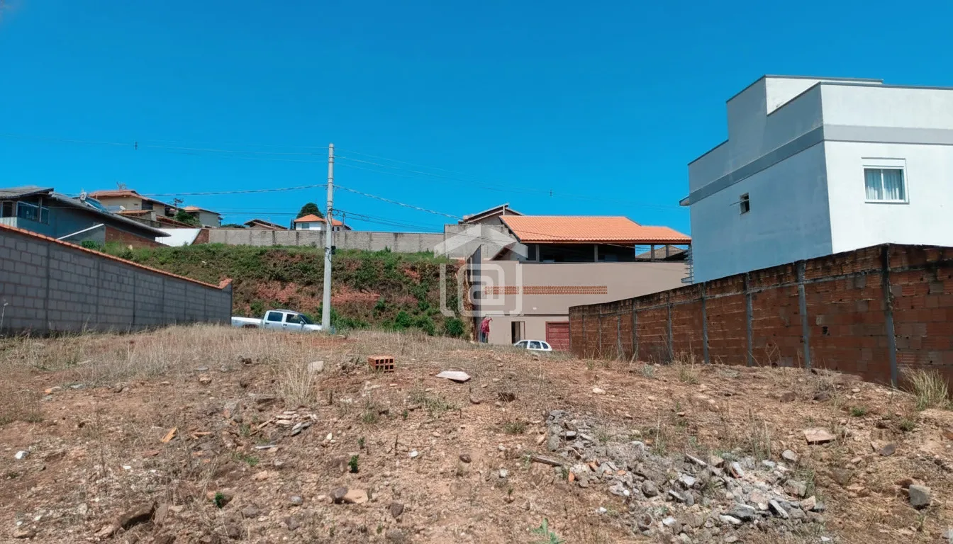 Imagem Terreno 615 m² à venda em Véu das Noivas, Poços de Caldas