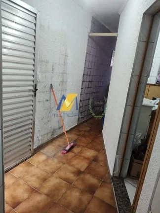 Imagem Sobrado à Venda em Excelente Localização - Oportunidade Única!