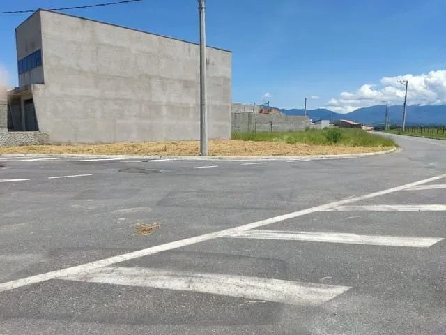 Imagem Terreno à venda 215M², Areao, Taubaté - SP
