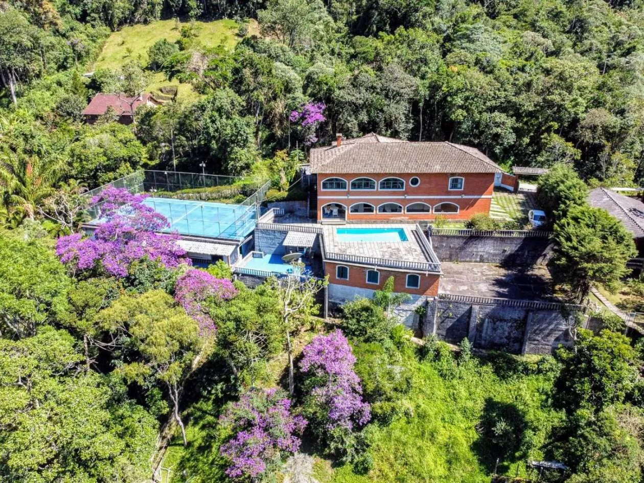 Imagem Casa para Venda em Petrópolis / RJ no bairro Fazenda Inglesa