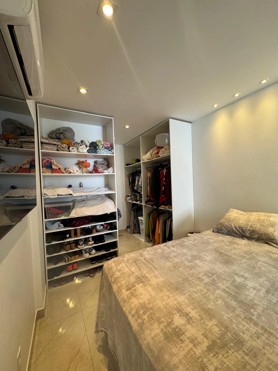 Imagem Apartamento com 2 Quartos à Venda, 64 m² em Itapuã - Vila Velha