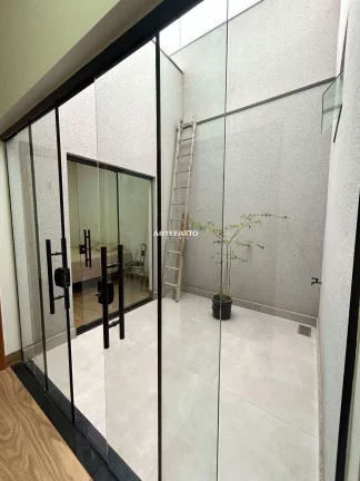 Imagem Casa à venda em Franca, Jardim Natal I, com 3 dormitórios, uma suíte, 200m2