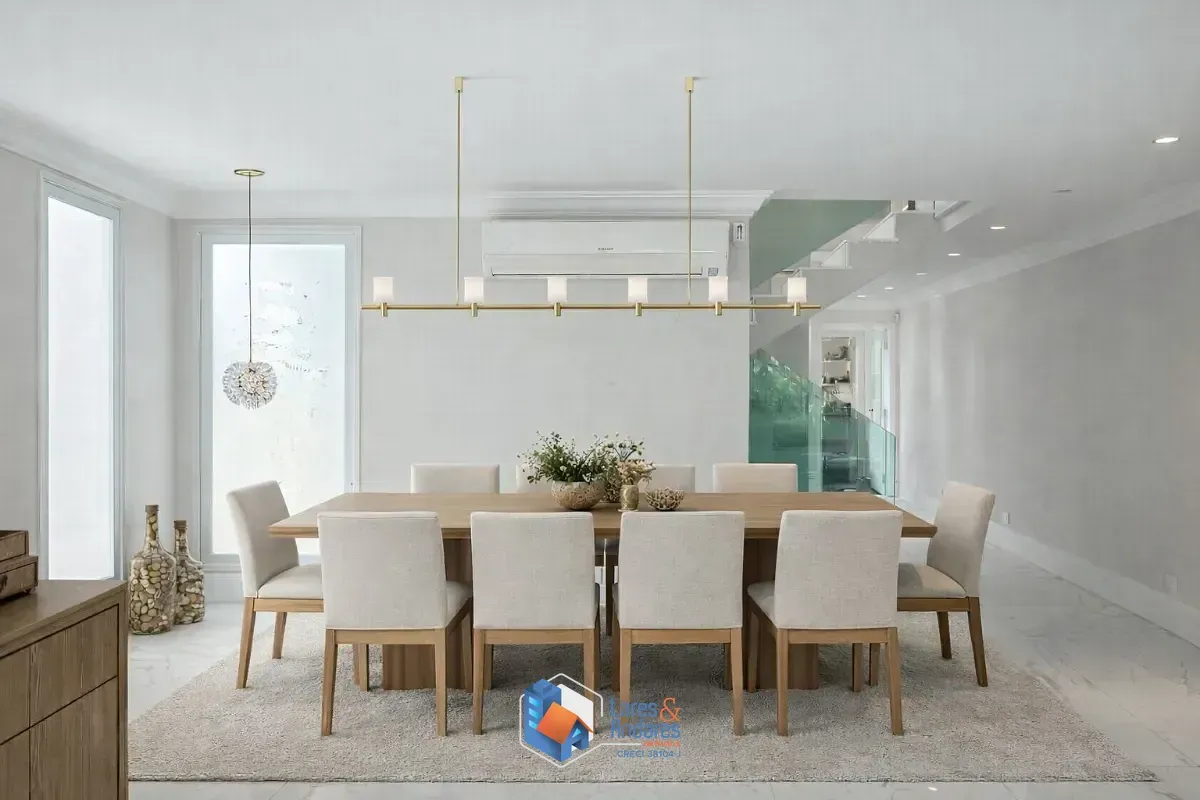 Imagem Sobrado para venda em Santana com 4 quartos, sendo 3 suítes, 230m²