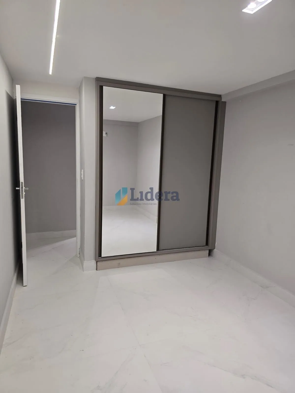 Imagem Apto Alto Padrão - 80m² - 3 quartos - 1 suite - Móveis projetados - em Manaíra, João Pessoa/PB