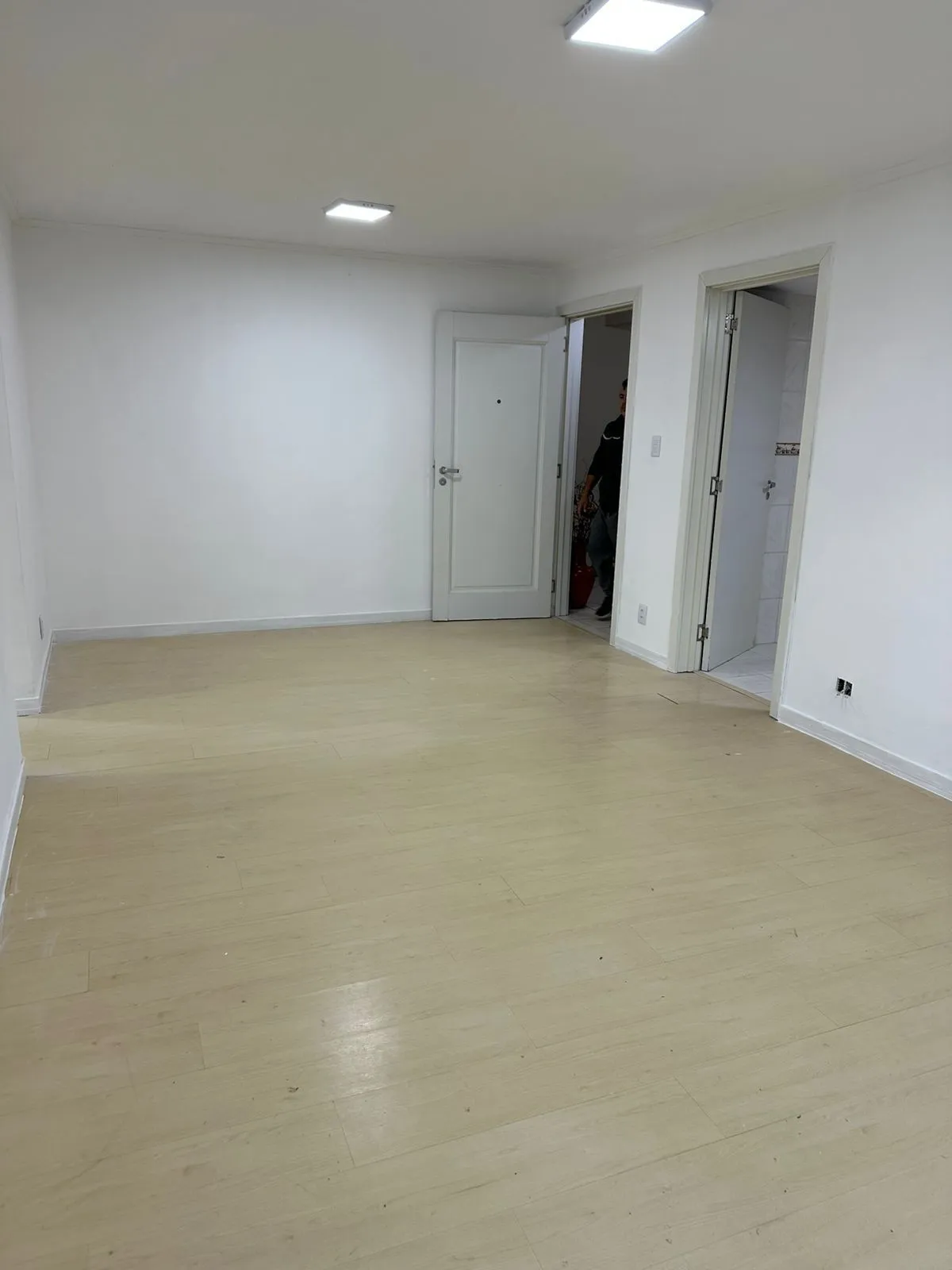 Imagem Apartamento com 3 Quartos, térreo com pátio privativo, 1 vaga coberta à Venda, 88m² privativos, só R$ 299.000