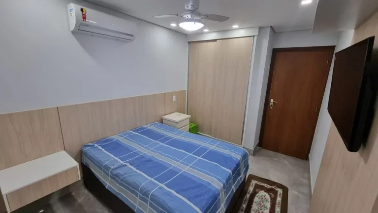 Imagem Praia de Pitangueiras - Calçadão - Alto padrão - Totalmente reformado e finamente decorado.
