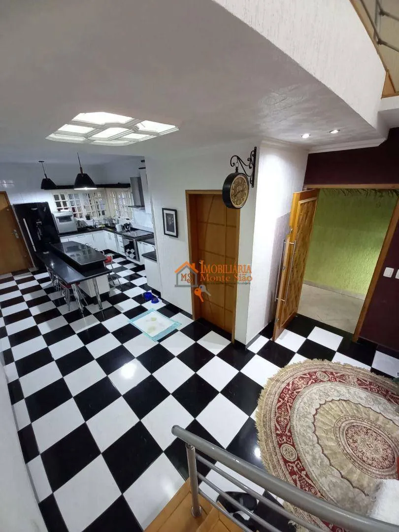 Imagem Sobrado com 3 dormitórios à venda, 200 m² por R$ 1.100.000,00 - Parque Flamengo - Guarulhos/SP