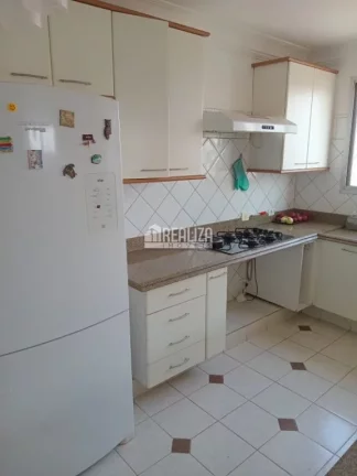 Imagem Apartamento com 3 Dormitórios e Móveis Planejados no Condomínio Edificio Rossana, em Uberaba