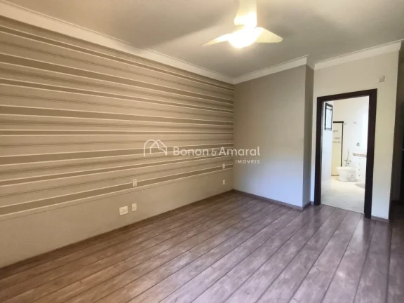 Imagem Casa a venda chapadao, projetada por arquiteta, espaço, aconchego e cara de casa de fazenda
Em fren...