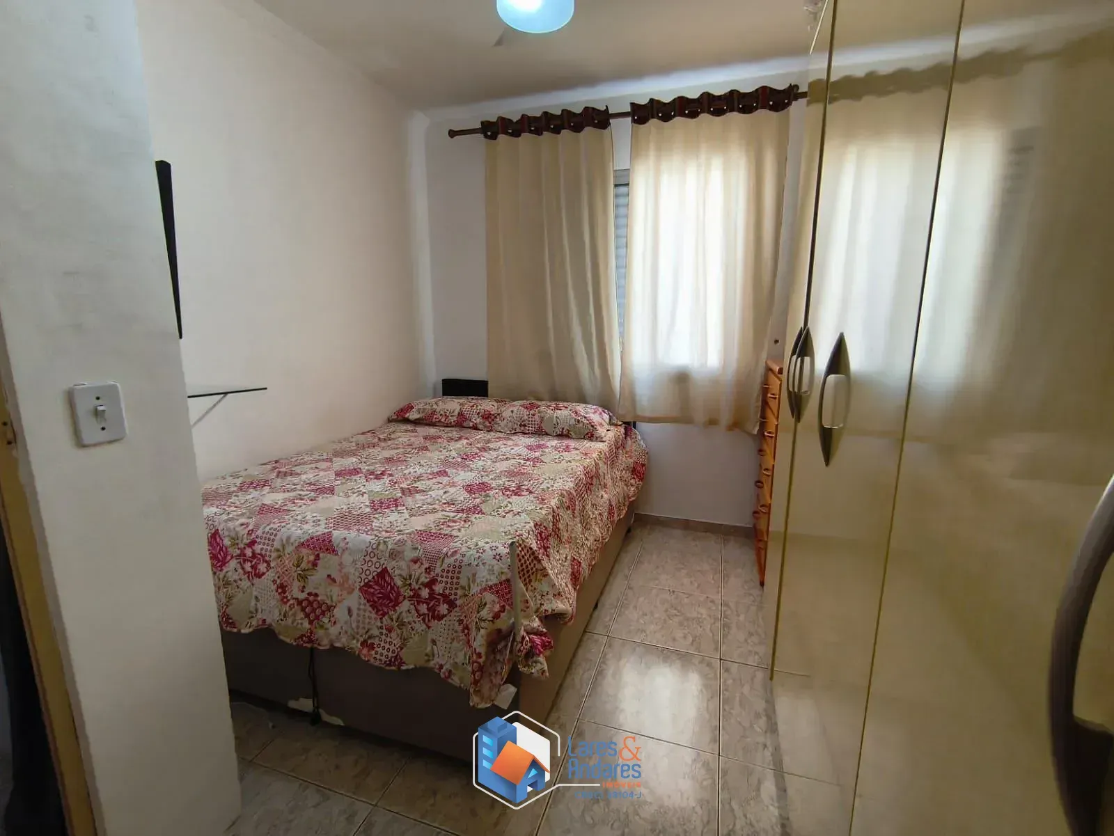 Imagem APARTAMENTO À VENDA COM 48 M², 1 DORMITÓRIO, 1 VAGA, SALA AMPLA PARA 2 AMBIENTES, COZINHA PLANEJADA - LAUZANE PAULISTA - SÃO PAULO - SP.