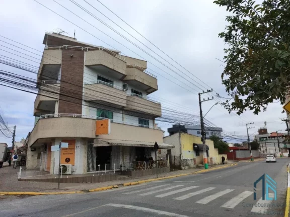 Imagem Prédio Comercial e Residencial 05 apartamentos e sala comercial em Camboriú - SC