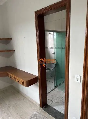 Imagem Sobrado com 3 dormitórios à venda, 250 m² por R$ 850.000 - Jardim Angélica - Guarulhos/SP