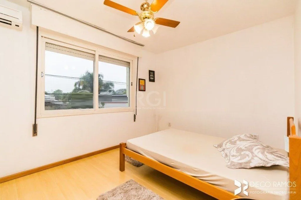 Imagem Apartamento para Venda - 79m², 2 dormitórios, 1 vaga - Partenon