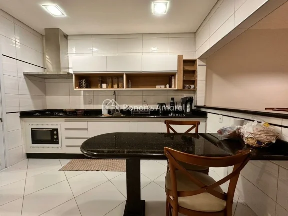 Imagem Excelente oportunidade de compra! Casa ampla e versátil com 200m² de construção**

Se você busc...