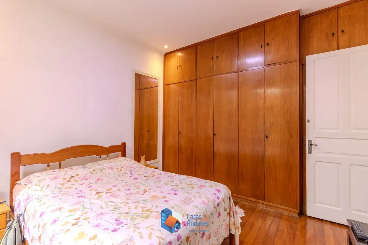 Imagem Casa para venda em Bosque da Saúde com 4 quartos, 410m²