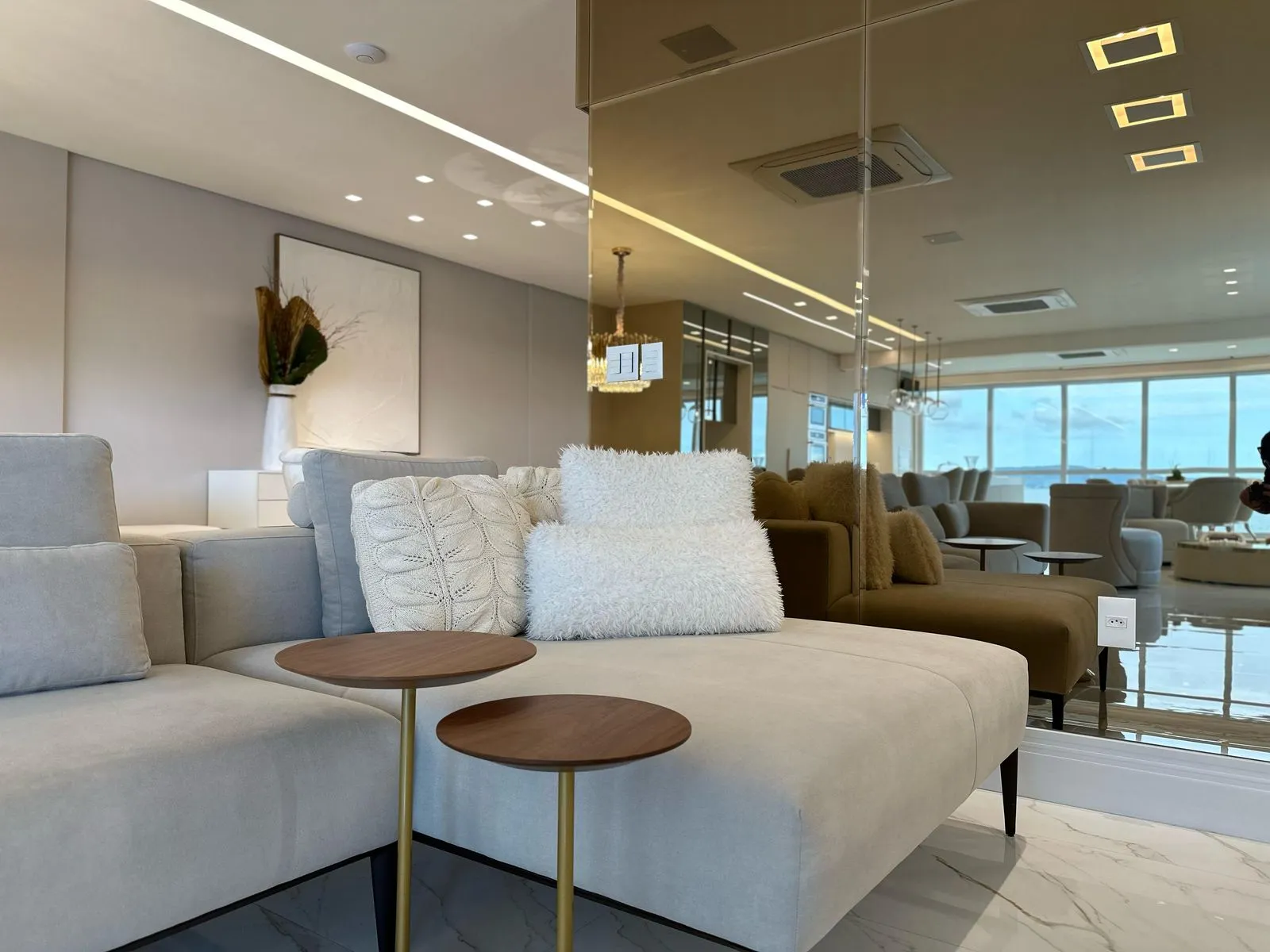 Imagem Apartamento com vista para o mar à venda com 352m2 por R$ 12.600.000,00