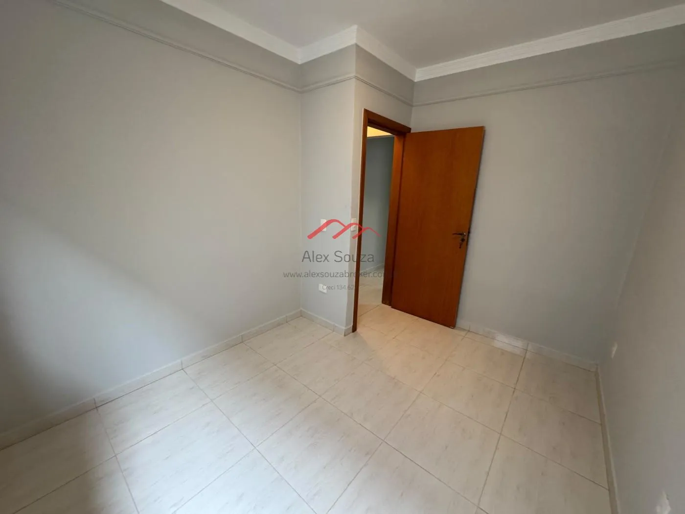 Imagem Casa para Venda em Indaiatuba, Jardim Paulista I, 3 dormitórios, 1 suíte, 2 banheiros, 2 vagas