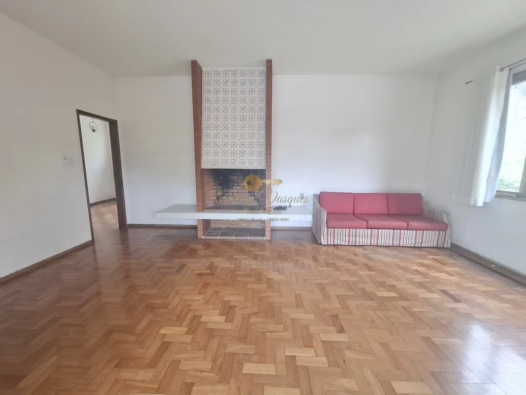 Imagem Casa para Venda em Teresópolis / RJ no bairro Golfe