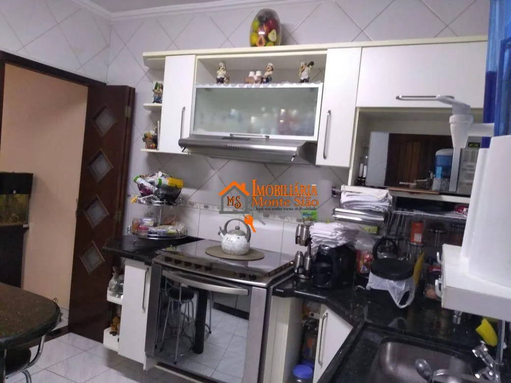 Imagem Sobrado com 3 dormitórios à venda, 160 m² por R$ 670.000,00 - Jardim Santa Clara - Guarulhos/SP