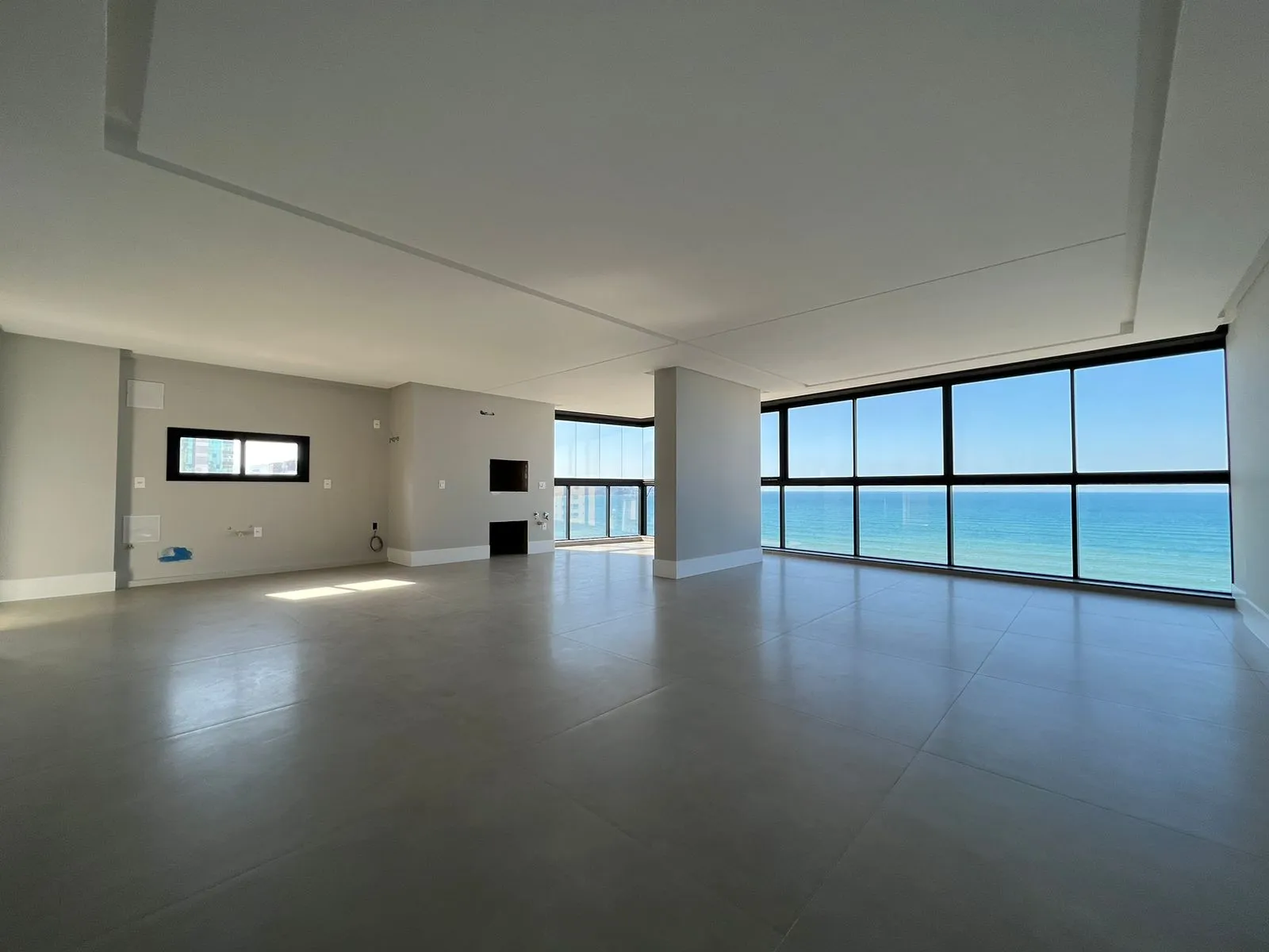 Imagem Apartamento com vista para o mar à venda com 200m2 por R$ 5.150.000,00