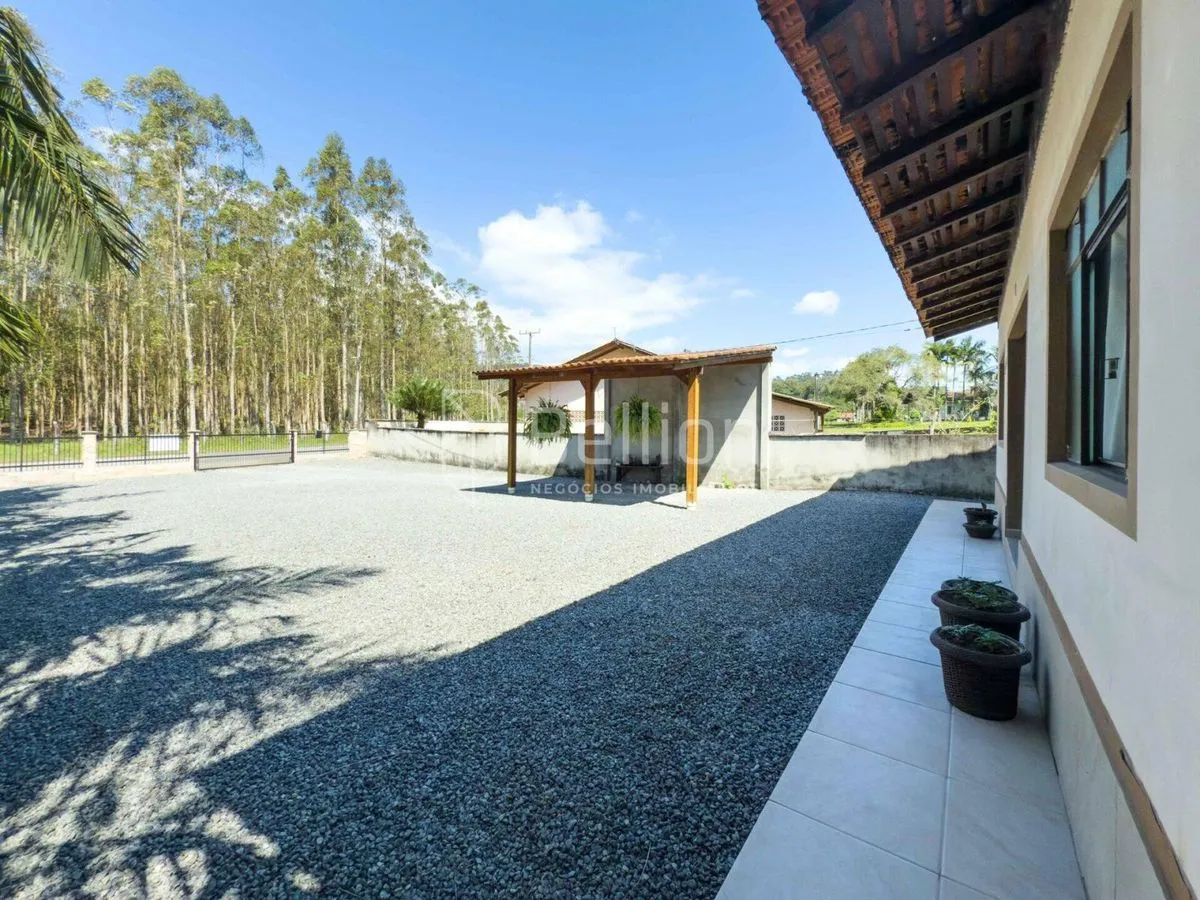 Imagem Casa com 4 quartos no Ribeirão das Pedras em Indaial
