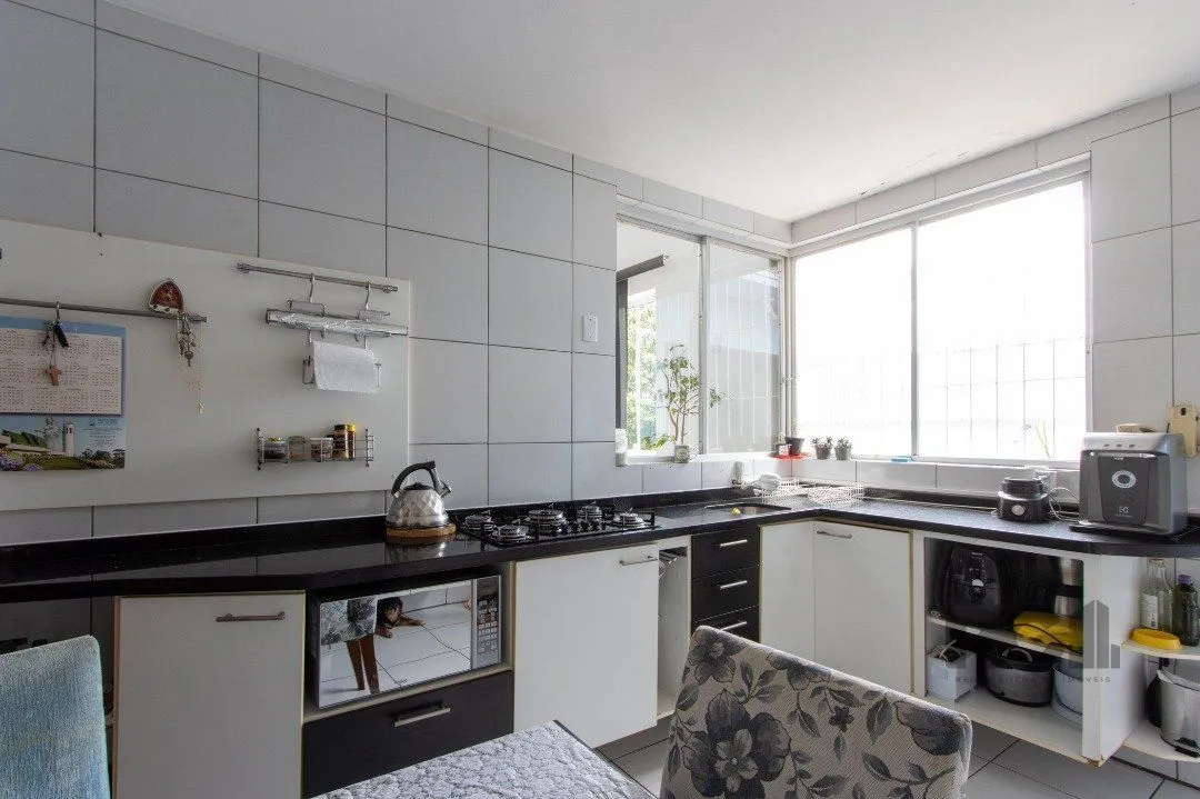 Imagem Casa, 5 dormitórios, sendo 1 suíte, 312m² privativos, 8 vagas - Bairro Vila Nova