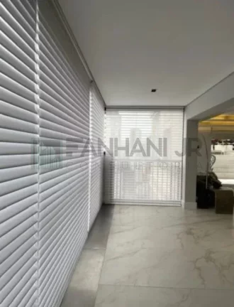 Imagem Venha conhecer o verdadeiro sinônimo de luxo no magnífico Duplex 20 do Edifício England, localizado na deslumbrante Vila Nova Conceição. Este imóvel e