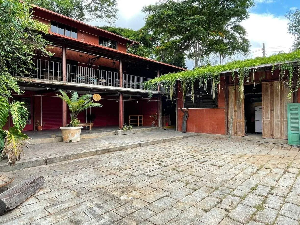 Imagem Prédio Comercial para Venda em Petrópolis / RJ no bairro Itaipava
