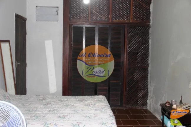 Imagem Casa mais 05 kitnets - de frente para o mar