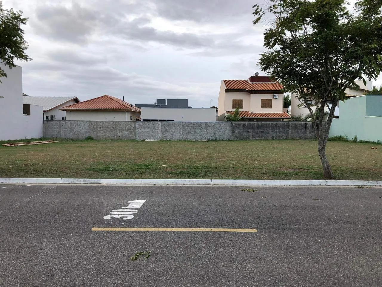 Imagem Terreno à venda, Parque Santo Antônio, Taubaté, SP