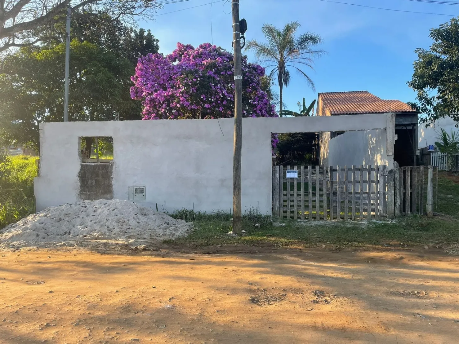 Imagem Chácara à venda 2 Quartos, 5 Vagas, 500M², Parque Shangrilá, Pindamonhangaba - SP